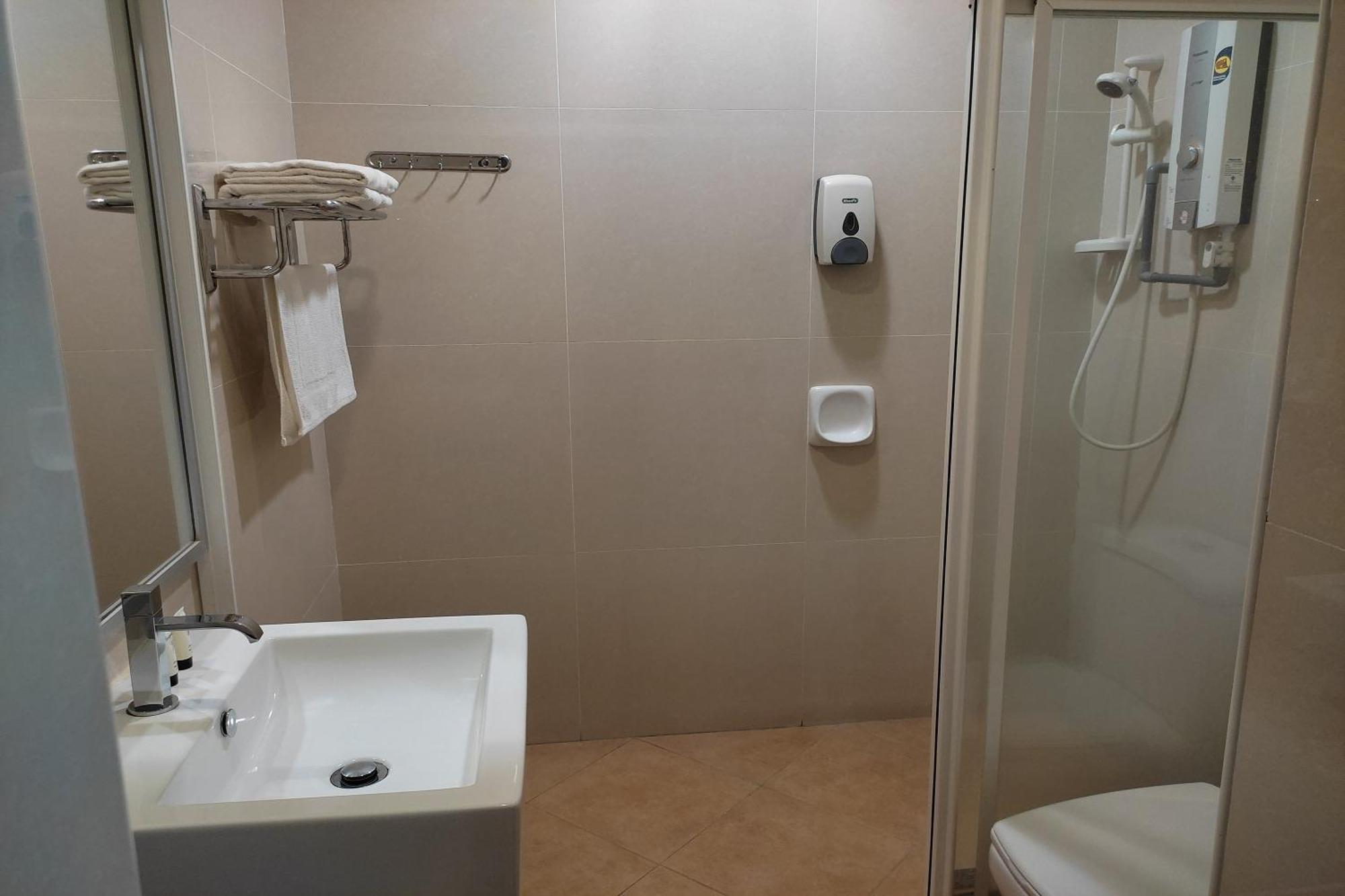 Hotel D'New 1 Kk Sabah Donggongon Dış mekan fotoğraf