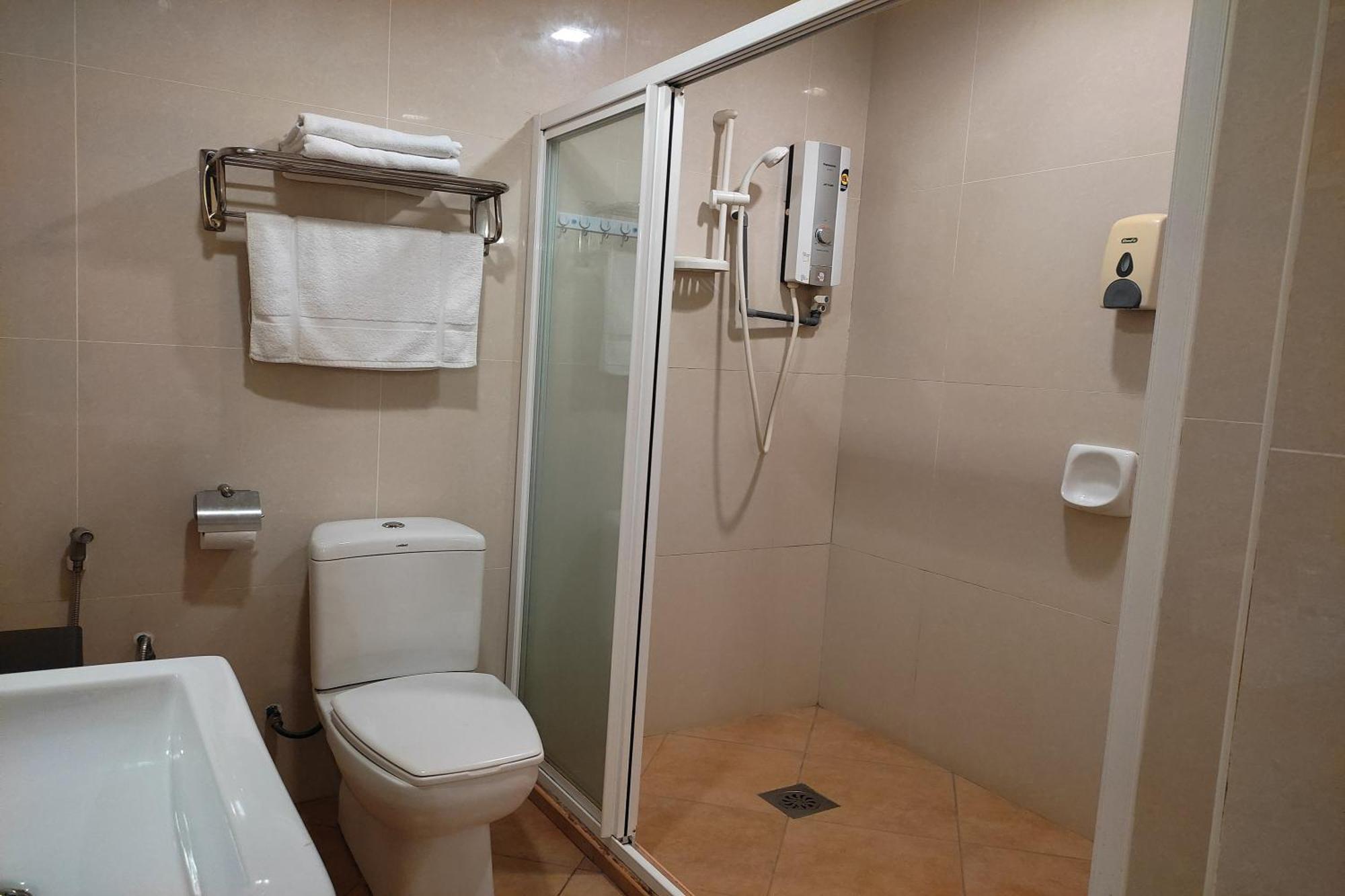 Hotel D'New 1 Kk Sabah Donggongon Dış mekan fotoğraf